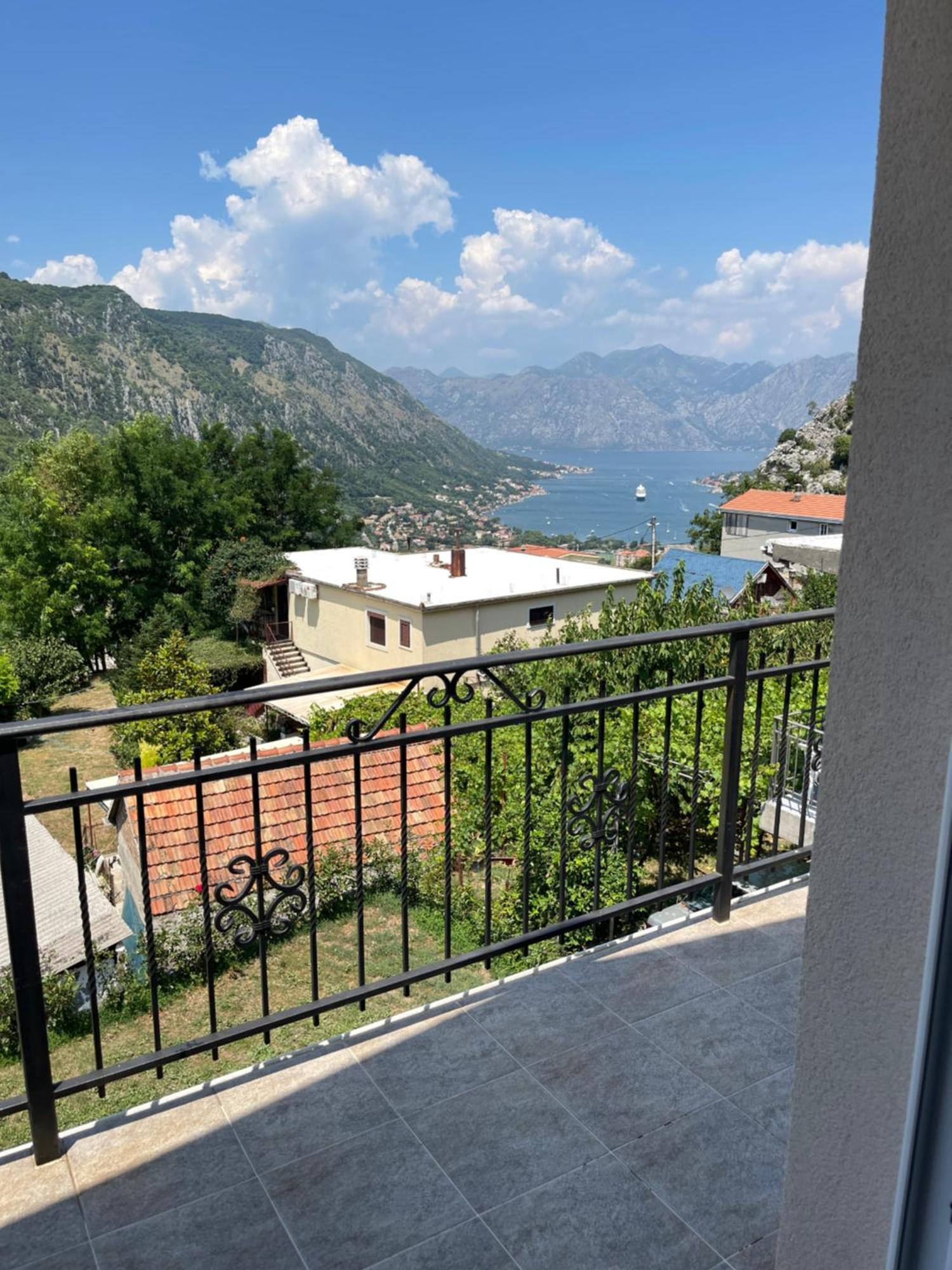 Apartment Perovic Kotor Ngoại thất bức ảnh